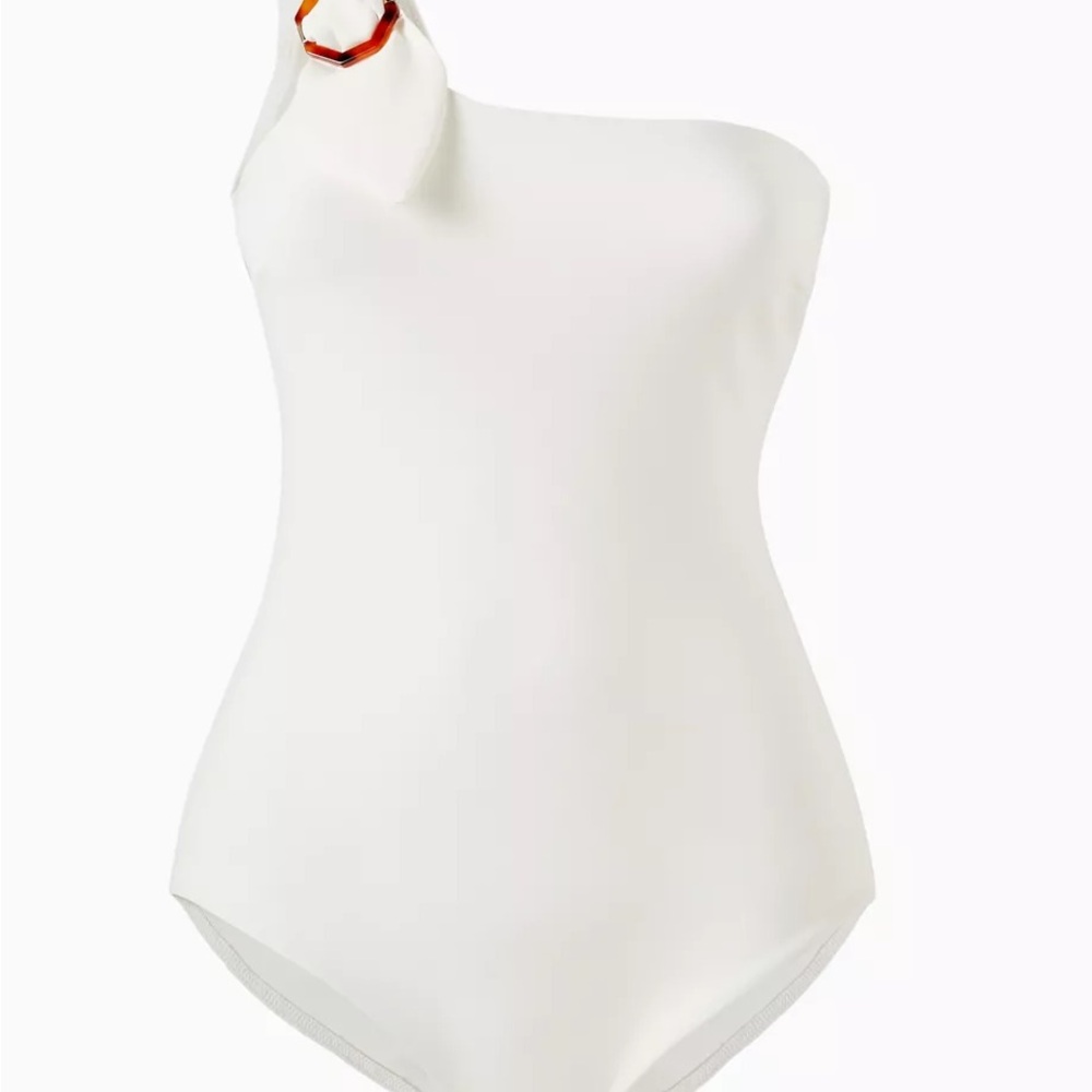 Elegant White One-Shoulder Swimsuit